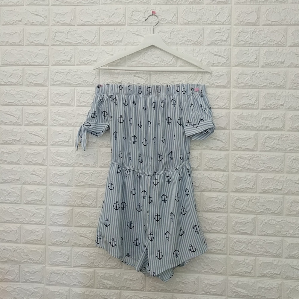 Cute print romper
